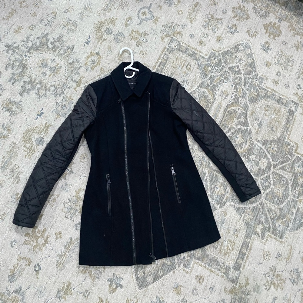 Women's Black Quilted Sleeve Coat